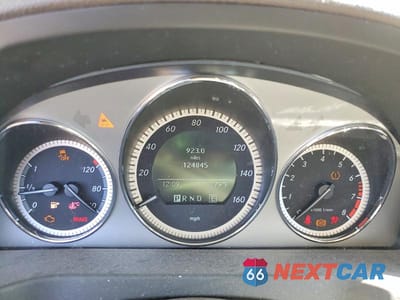 Zdjęcie 9 z 12 samochodu: 2011 MERCEDES-BENZ C 300 VIN:WDDGF5EBXBF645071 - miniatura