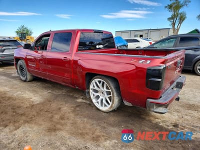 Drugie zdjęcie samochodu z przodu: 2018 CHEVROLET SILVERADO K1500 LT VIN:3GCUKRECXJG146826 - miniatura