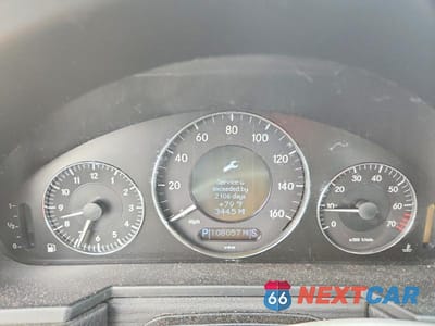 Zdjęcie 9 z 12 samochodu: 2007 MERCEDES-BENZ E 550 VIN:WDBUF72X27A999002 - miniatura