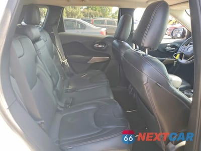Zdjęcie 11 z 14 samochodu: 2017 JEEP CHEROKEE LATITUDE VIN:1C4PJLCB7HW641150 - miniatura