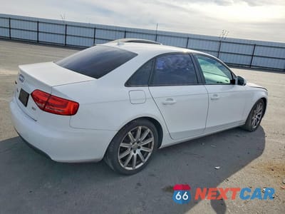 Trzecie zdjęcie samochodu z tyłu: 2011 AUDI A4 PREMIUM VIN:WAUAFAFL1BN008606 - miniatura