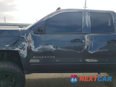 Zdjęcie 7 z 12 samochodu: 2019 CHEVROLET SILVERADO LD K1500 LT VIN:2GCVKPEC7K1148827 - miniatura
