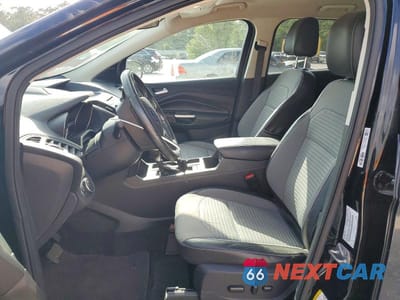 Zdjęcie 7 z 13 samochodu: 2017 FORD ESCAPE SE VIN:1FMCU0GD4HUE71434 - miniatura