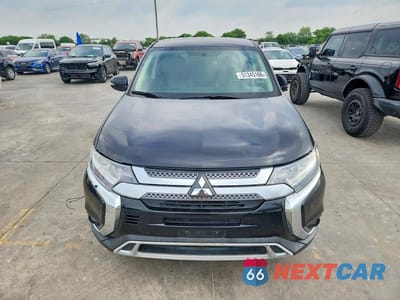 Piąte zdjęcie samochodu w środku: 2019 MITSUBISHI OUTLANDER SE VIN:JA4AD3A32KZ043136 - miniatura