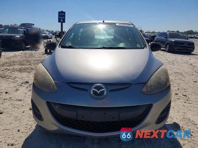 Piąte zdjęcie samochodu w środku: 2013 MAZDA MAZDA2 VIN:JM1DE1KY1D0155156 - miniatura