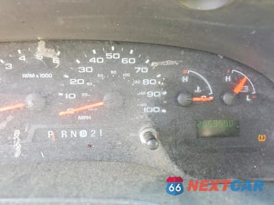 Zdjęcie 9 z 13 samochodu: 2008 FORD ECONOLINE E150 VAN VIN:1FTNE14W18DA36277 - miniatura
