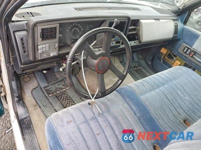 Zdjęcie 8 z 12 samochodu: 1990 GMC SIERRA C1500 VIN:1GTDC14K6LZ552872 - miniatura