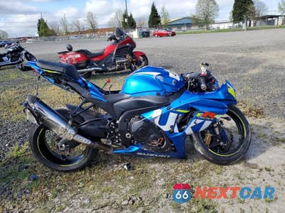 2015 SUZUKI GSX-R1000 JS1GT78A4F2100234 - główne zdjęcie licytacji z USA - miniatura
