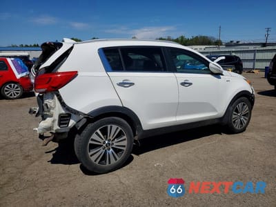 Trzecie zdjęcie samochodu z tyłu: 2015 KIA SPORTAGE EX VIN:KNDPCCAC2F7705351 - miniatura