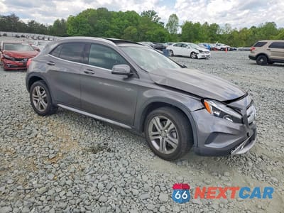 Czwarte zdjęcie samochodu z boku: 2015 MERCEDES-BENZ GLA 250 4MATIC VIN:WDCTG4GB9FJ125390 - miniatura