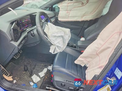 Zdjęcie 7 z 12 samochodu: 2024 VOLKSWAGEN GOLF R VIN:WVWEB7CDXRW139389 - miniatura