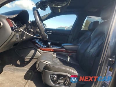 Zdjęcie 7 z 12 samochodu: 2014 AUDI A8 L QUATTRO VIN:WAUR2AFD7EN005950 - miniatura