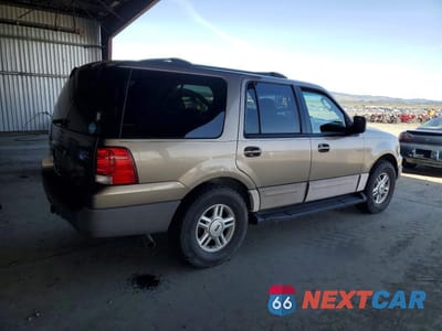 Trzecie zdjęcie samochodu z tyłu: 2003 FORD EXPEDITION XLT VIN:1FMPU16LX3LB65613 - miniatura