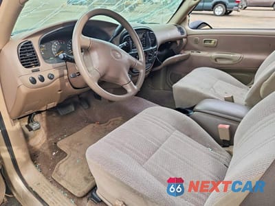 Zdjęcie 8 z 12 samochodu: 2002 TOYOTA TUNDRA SR5 VIN:5TBRN341X2S283707 - miniatura
