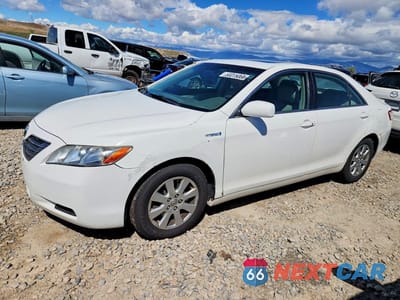 2008 TOYOTA CAMRY HYBRID JTNBB46K083046727 - główne zdjęcie licytacji z USA - miniatura