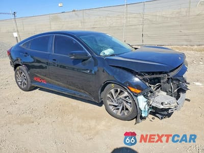 Czwarte zdjęcie samochodu z boku: 2018 HONDA CIVIC EX VIN:2HGFC2F77JH573641 - miniatura