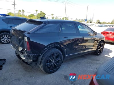 Trzecie zdjęcie samochodu z tyłu: 2025 CADILLAC OPTIQ SPORT VIN:3GYK3EMR8SS182669 - miniatura