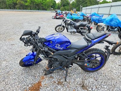 Trzecie zdjęcie samochodu z tyłu: 2024 YAMAHA YZFR3 A VIN:MH3RH18Y6RK015721 - miniatura