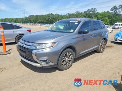 2018 MITSUBISHI OUTLANDER ES JA4AD2A30JJ000647 - główne zdjęcie licytacji z USA - miniatura