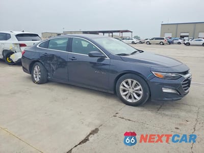 Czwarte zdjęcie samochodu z boku: 2023 CHEVROLET MALIBU LT VIN:1G1ZD5ST1PF136895 - miniatura