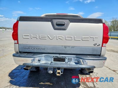 Zdjęcie 6 z 12 samochodu: 2004 CHEVROLET AVALANCHE K1500 VIN:3GNEK12T44G126349 - miniatura