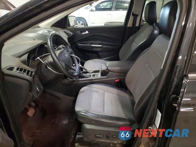 Zdjęcie 7 z 13 samochodu: 2019 FORD ESCAPE SE VIN:1FMCU9GD0KUA80003 - miniatura