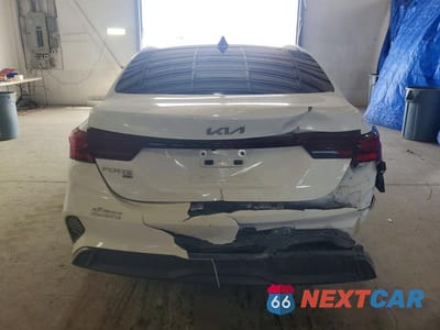 Zdjęcie 6 z 12 samochodu: 2024 KIA FORTE LX VIN:3KPF24AD0RE728483 - miniatura
