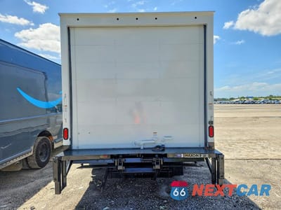 Zdjęcie 6 z 12 samochodu: 2022 FORD E450 BOX TRUCK VIN:1FDXE4FN5NDC09840 - miniatura