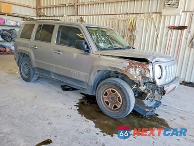 Czwarte zdjęcie samochodu z boku: 2017 JEEP PATRIOT SPORT VIN:1C4NJPBAXHD150543 - miniatura