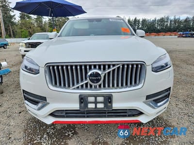 Piąte zdjęcie samochodu w środku: 2022 VOLVO XC90 T8 RECHARGE INSCRIPTION VIN:YV4H600L6N1841184 - miniatura