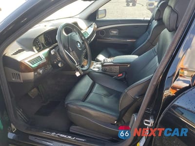 Zdjęcie 7 z 12 samochodu: 2007 BMW 750 VIN:WBAHN83567DT74090 - miniatura