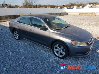 Czwarte zdjęcie samochodu z boku: 2013 VOLKSWAGEN PASSAT SE VIN:1VWBN7A32DC126163 - miniatura