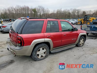 Trzecie zdjęcie samochodu z tyłu: 2003 CHEVROLET TRAILBLAZER VIN:1GNDT13S332163768 - miniatura