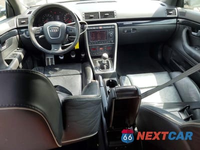 Zdjęcie 8 z 12 samochodu: 2008 AUDI RS4 QUATTRO VIN:WUADU78E78N902497 - miniatura