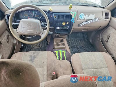 Zdjęcie 8 z 12 samochodu: 1999 TOYOTA TACOMA XTRACAB VIN:4TAVL52N9XZ507340 - miniatura