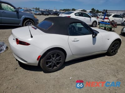 Trzecie zdjęcie samochodu z tyłu: 2019 MAZDA MX-5 MIATA SPORT VIN:JM1NDAB73K0307367 - miniatura