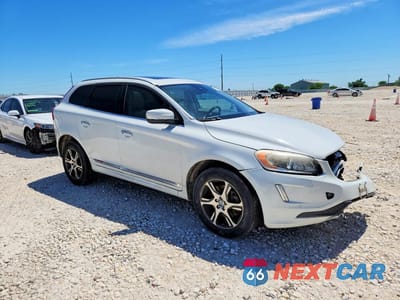 Czwarte zdjęcie samochodu z boku: 2015 VOLVO XC60 T6 PREMIER+ VIN:YV4902RCXF2596082 - miniatura
