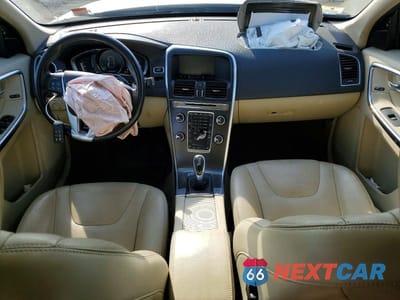 Zdjęcie 8 z 13 samochodu: 2015 VOLVO XC60 T6 PREMIER+ VIN:YV4902RC9F2562537 - miniatura