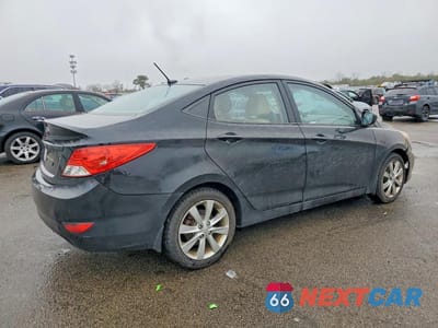 Trzecie zdjęcie samochodu z tyłu: 2013 HYUNDAI ACCENT VIN:KMHCU4AE6DU434548 - miniatura
