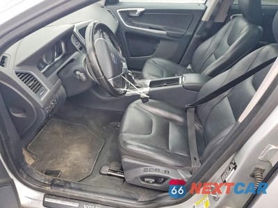 Zdjęcie 7 z 12 samochodu: 2016 VOLVO XC60 T6 PREMIER VIN:YV449MRK9G2902712 - miniatura