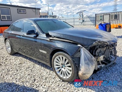 Czwarte zdjęcie samochodu z boku: 2012 BMW 750 XI VIN:WBAKC6C56CC396803 - miniatura