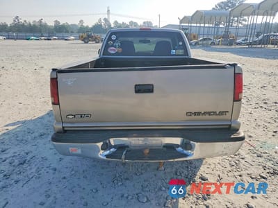Zdjęcie 6 z 12 samochodu: 1999 CHEVROLET S TRUCK S10 VIN:1GCCS19X5X8199586 - miniatura