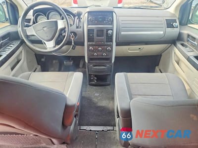 Zdjęcie 8 z 13 samochodu: 2009 DODGE GRAND CARAVAN SXT VIN:2D8HN54X89R569594 - miniatura
