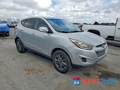 Czwarte zdjęcie samochodu z boku: 2015 HYUNDAI TUCSON GLS VIN:KM8JT3AF1FU992064 - miniatura