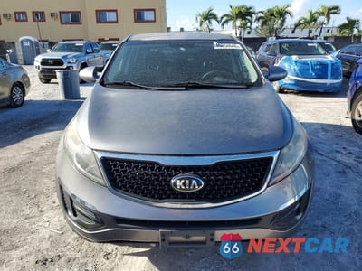 Piąte zdjęcie samochodu w środku: 2016 KIA SPORTAGE LX VIN:KNDPBCAC7G7878772 - miniatura