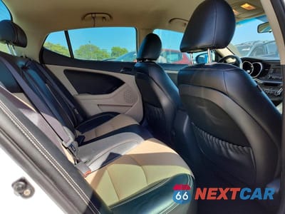 Zdjęcie 10 z 12 samochodu: 2014 KIA OPTIMA LX VIN:KNAGM4A75E5496121 - miniatura
