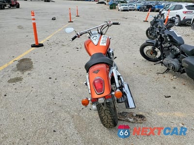 Czwarte zdjęcie samochodu z boku: 2006 HONDA VTX1300 C VIN:1HFSC55006A204814 - miniatura