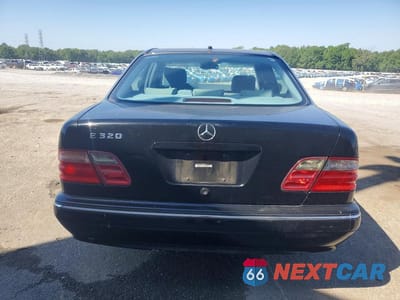 Zdjęcie 6 z 12 samochodu: 2000 MERCEDES-BENZ E 320 VIN:WDBJF65JXYB026868 - miniatura