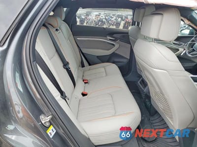 Zdjęcie 11 z 13 samochodu: 2024 AUDI Q8 E-TRON PRESTIGE VIN:WA16AAGE5RB024093 - miniatura