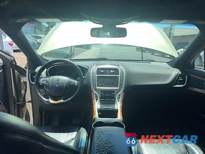 Zdjęcie 9 z 10 samochodu: 2016 LINCOLN MKX RESERVE VIN:2LMPJ8LP8GBL40590 - miniatura